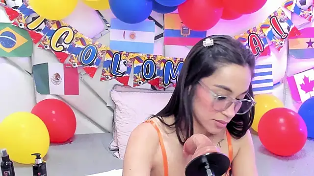 GabbieSkinny Chat XXX live