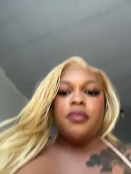 Iam-Sharifa's Live XXX Chat