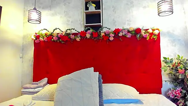 SilvannaFit's Live XXX Chat
