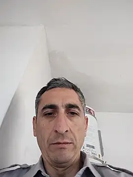 Alejandro83bsf 即時 XXX 聊天