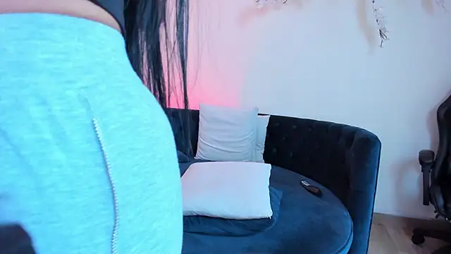 Mia_Davis__ Chat XXX in diretta