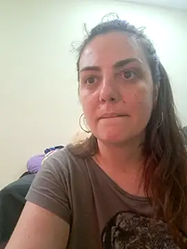 Chat +18 de Arya_Malone ao vivo