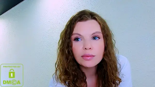 Glossier Live XXX-Chat