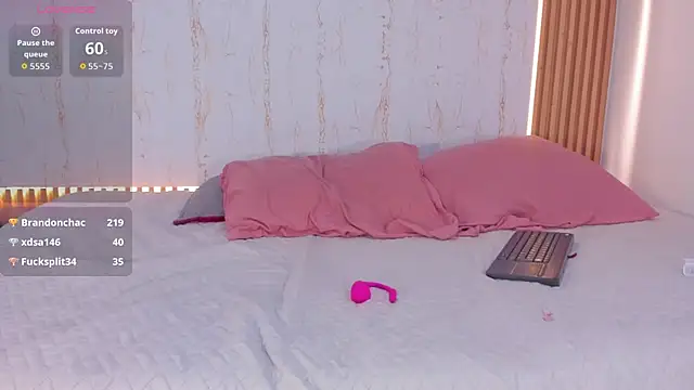 two_milkyway Chat XXX in diretta