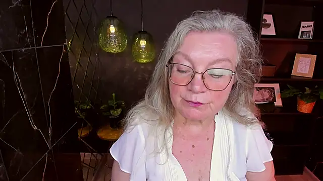 NataliMellow Chat XXX live