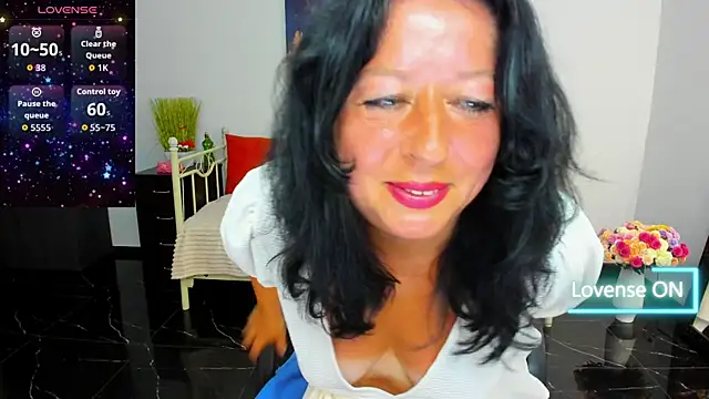 Julia_Dean Adlı Modelin Canlı XXX Sohbeti
