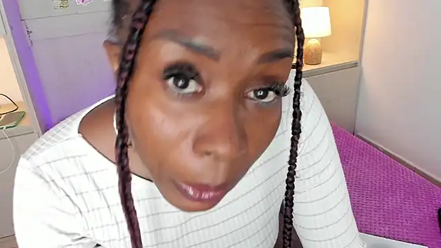TaylorBloom Live XXX-chat