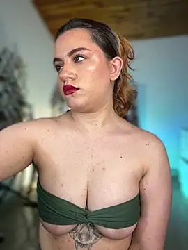 XXX chat uživo modela NikkiNix