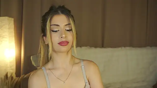 دردشة GeorginaHarn الجنسية المباشرة