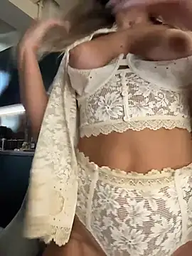 Ivy_Bae Adlı Modelin Canlı XXX Sohbeti