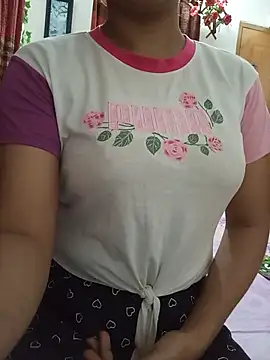 Chat +18 de Tanha18 ao vivo
