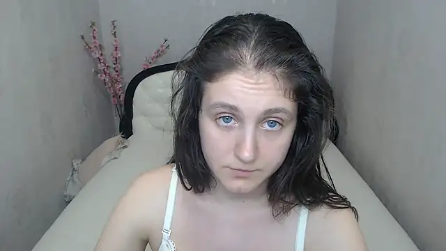 Holliy_Cooper Live XXX-chat