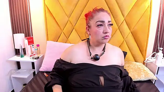 Chat XXX en directo de Sarah__Moonx