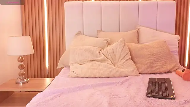 KimSensual_'s Live XXX Chat