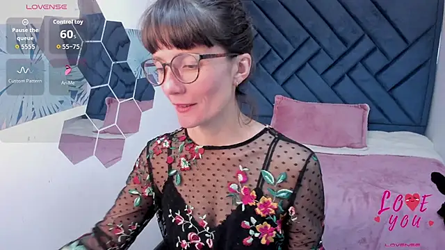 Chatroom XXX en direct de Valery_More__