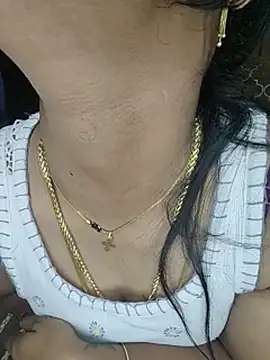 Tamil__Thara003's Live XXX Chat