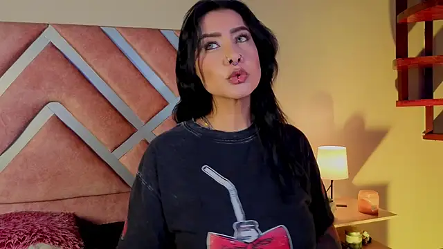 _kelly_hous36 Adlı Modelin Canlı XXX Sohbeti