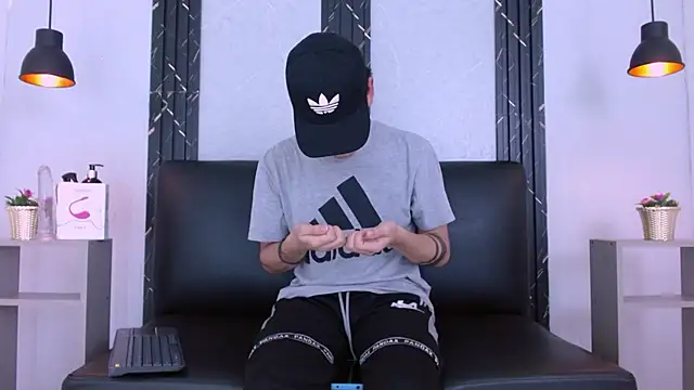 Feiccer_Castquer 라이브 XXX 채팅
