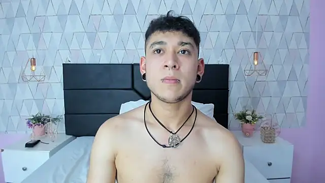 Chat +18 de MarkLaurens ao vivo