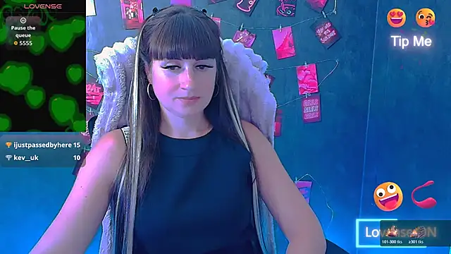 XXX chat uživo modela Violla_My
