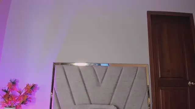 AbbieJoness_ লাইভ XXX চ্যাট