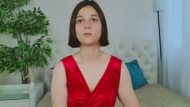 Emi_Mi_ XXX чат на живо
