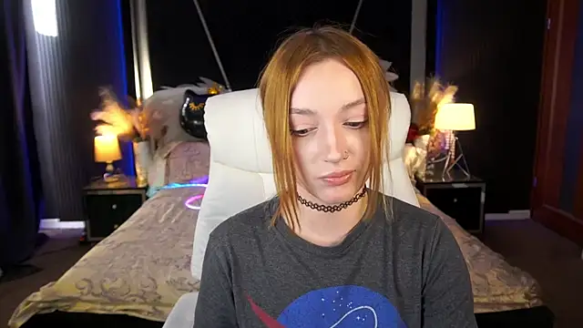 Show modela LizzaMoonn na web-kameri