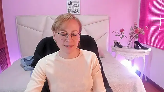 XXX chat uživo modela SammySanders
