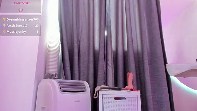 XXX chat uživo modela Jotace001
