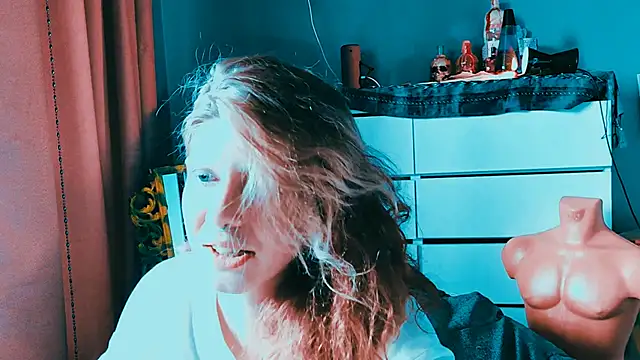 VivienDarkbloom Adlı Modelin Canlı XXX Sohbeti