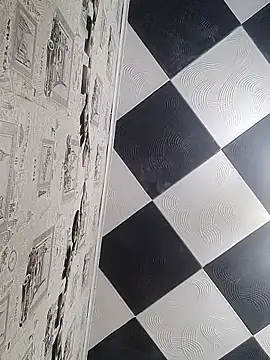 Rini333 XXX чат на живо
