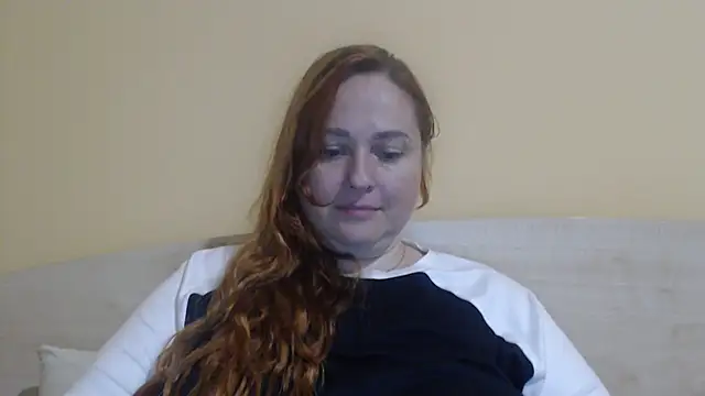 Chatroom XXX en direct de Foxy_Kate3333