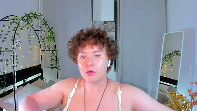 XXX chat uživo modela MelittaStorrie