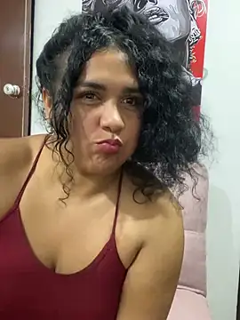 دردشة Taylor_Boobs2 الجنسية المباشرة