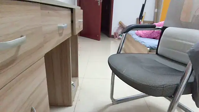 huzi518 Obrolan Langsung XXX