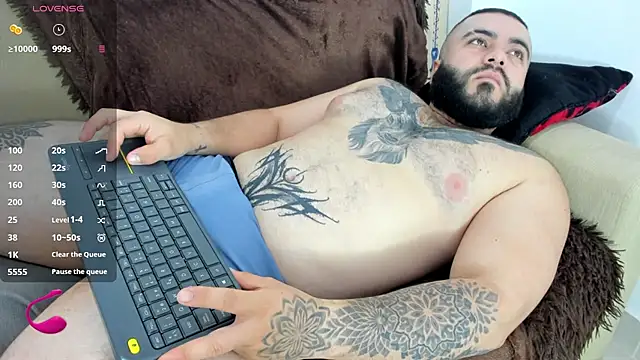 anubislogan's Live XXX Chat