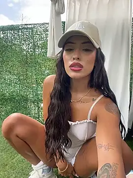 MystiqueXXX Live XXX Chat