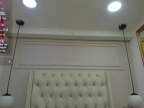 Chat +18 de MiiaRestrepo ao vivo