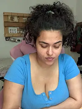 Curvydesifromgermany Chat XXX live
