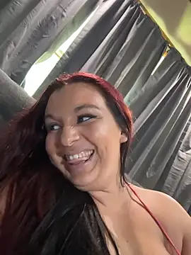thickfarmtwat's Live XXX Chat