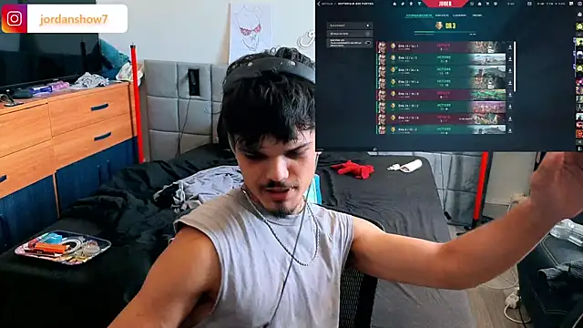 JordanShow's Live XXX Chat