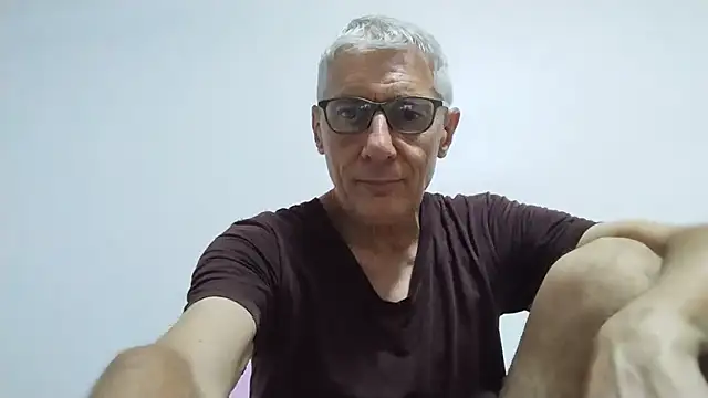 BIGUNCUTHARDCOCK – Live XXX-chat