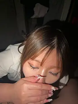 XXX chat uživo modela MISIRINN