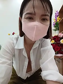 Emma_Linh Chat XXX in diretta