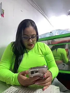 Chat XXX ao vivo de Angie_e