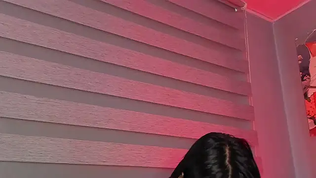 SaraAndrade_'s Live XXX Chat