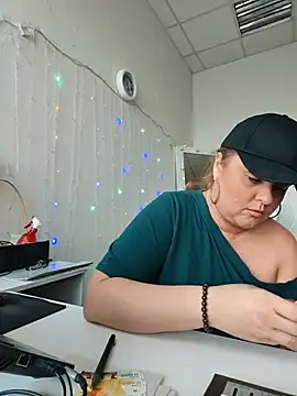 Juicy_PeachLux's Live XXX Chat