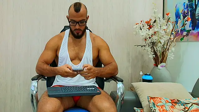 Živý XXX chat karymmusclet777