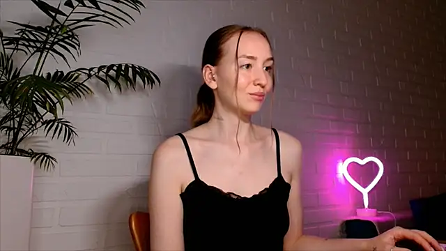 WhitePrincessLuna's Live XXX Chat