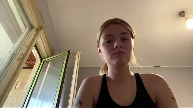 VerdieVillanveva's Live XXX Chat